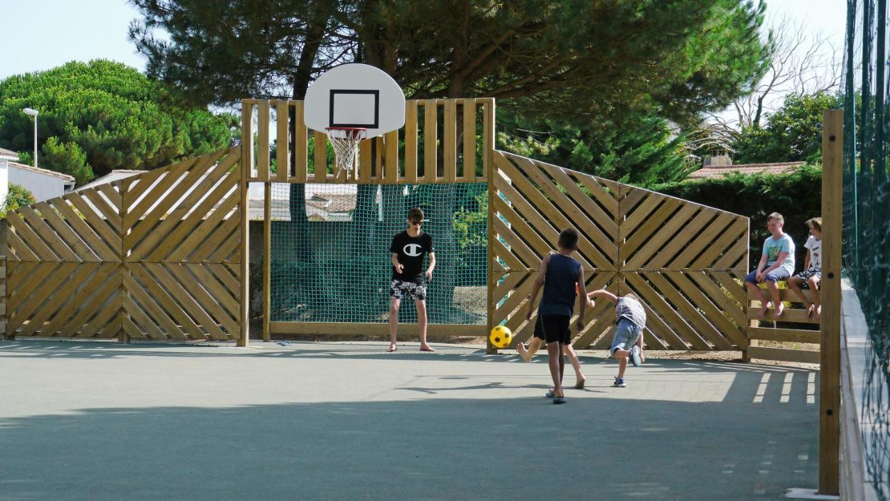 Camping Le Suroit Le Bois-Plage-en-Ré Buitenkant foto